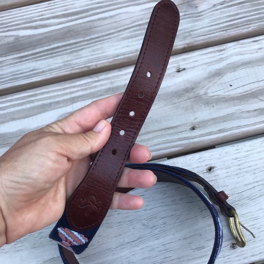 Stylish Navy and Brown Belt with Bow Tie Pattern - Picture 5 of 7